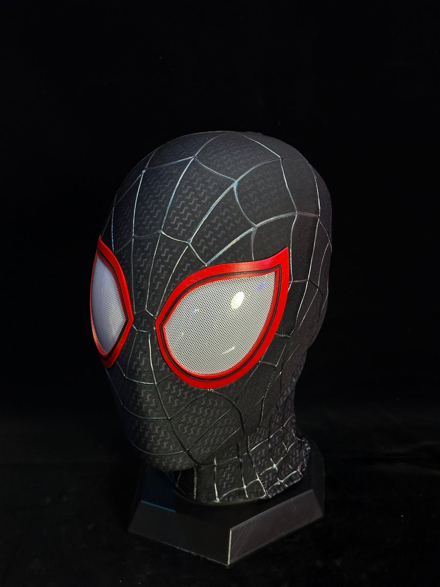 Black&Red Graffiti Style Mask - ageneon