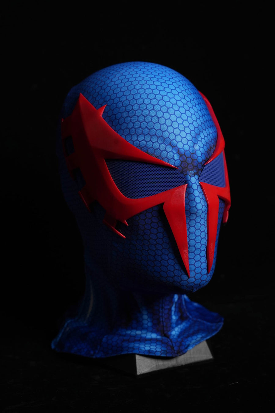 Blue Variant Web-Pattern Mask with Face Shell - ageneon